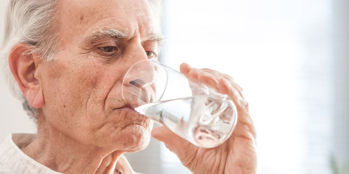 [titre à réécrire] Les bons réflexes pour aider les personnes âgées en cas de canicule